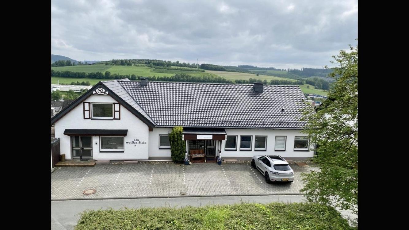 Bed & Breakfast Weisser Stein Schmallenberg Bagian luar foto
