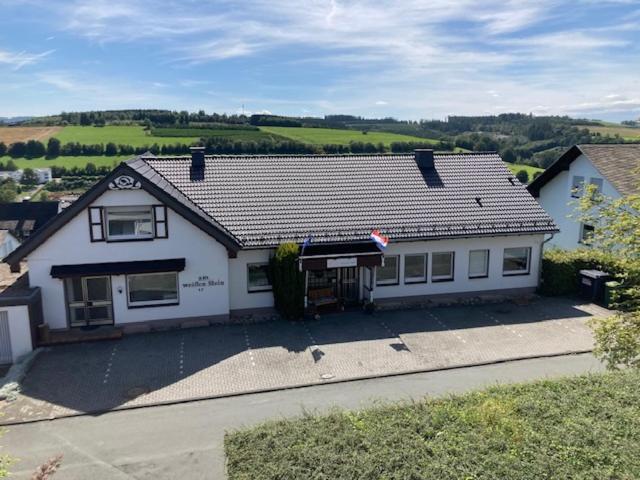 Bed & Breakfast Weisser Stein Schmallenberg Bagian luar foto